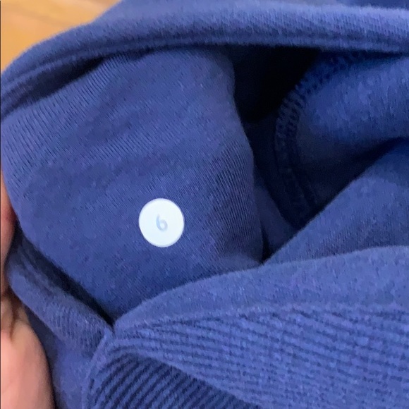 Lululemon Scuba Hoodie zip up - Picture 4 of 4